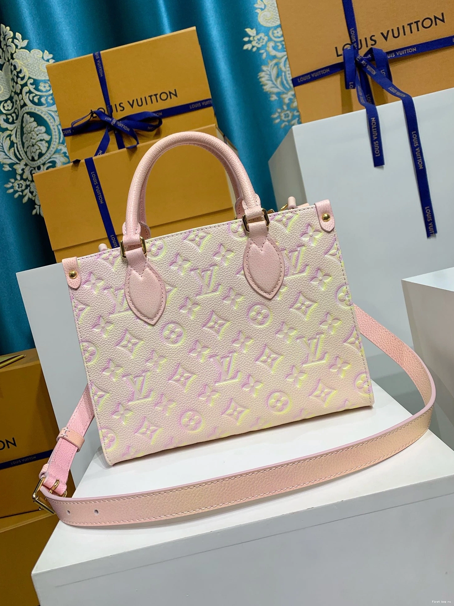 First bag ru PM VUITTON LOUIS ONTHEGO 0723